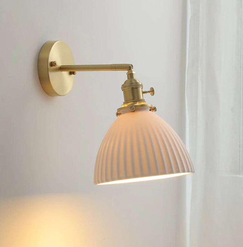 Contemporary Ceramic Wall Lamp: Modern Indoor Lighting Fixture