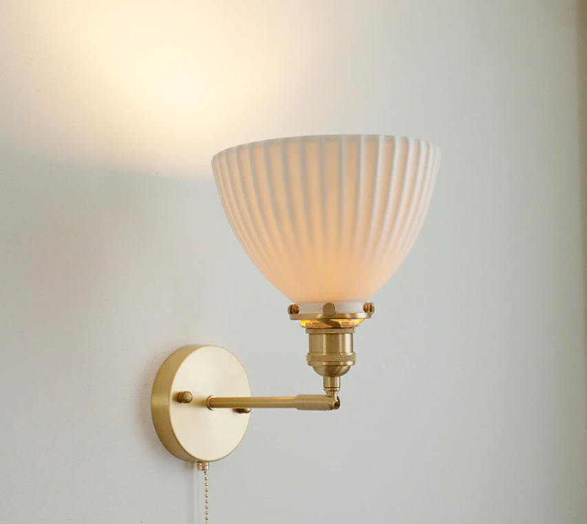 Contemporary Ceramic Wall Lamp: Modern Indoor Lighting Fixture